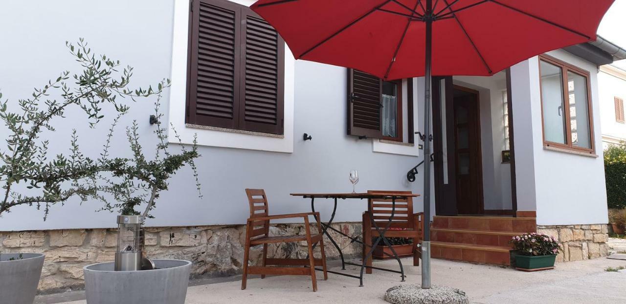 Latis Lägenhet Rovinj Exteriör bild
